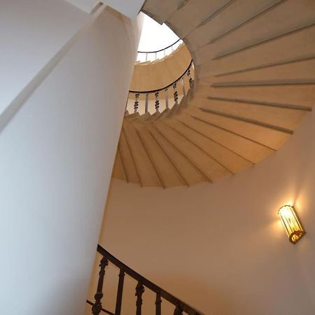 Queen Verona Luxury Apartment Екстериор снимка