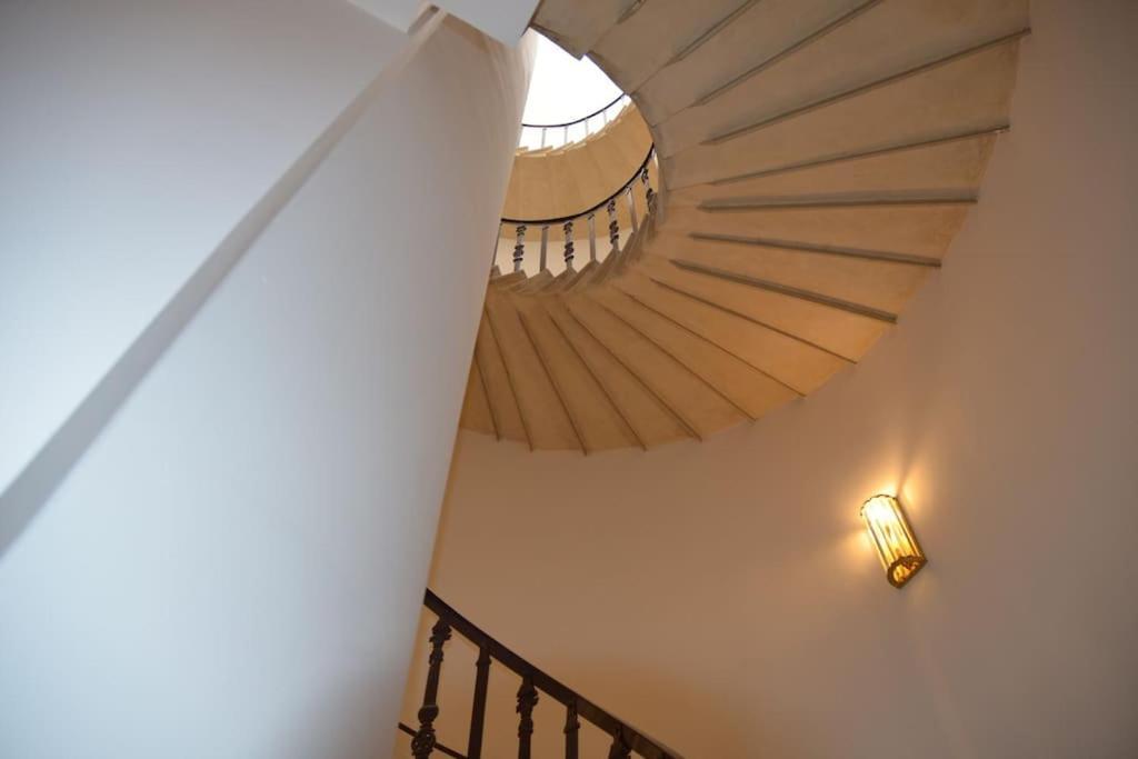 Queen Verona Luxury Apartment Екстериор снимка