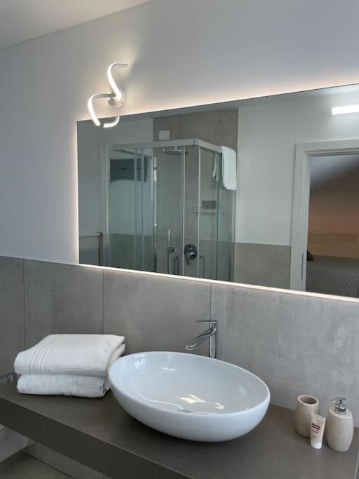 Queen Verona Luxury Apartment Екстериор снимка